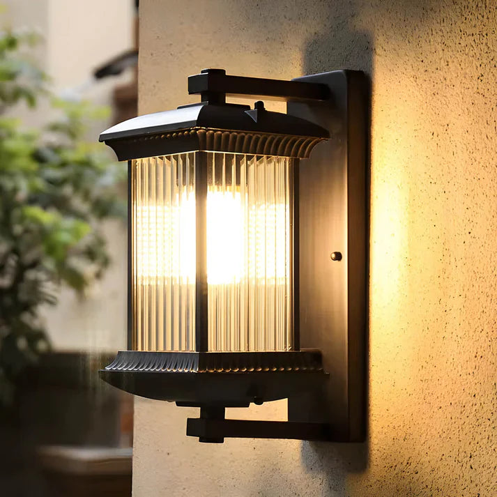 Lampa ścienna Pavo na zewnątrz – elegancki i funkcjonalny oświetlenie ogrodowe