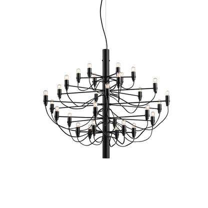 Lampadario Medievale Italiano di Design Elegante