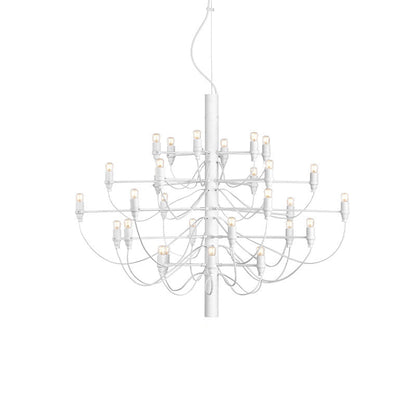 Lampadario Medievale Italiano di Design Elegante