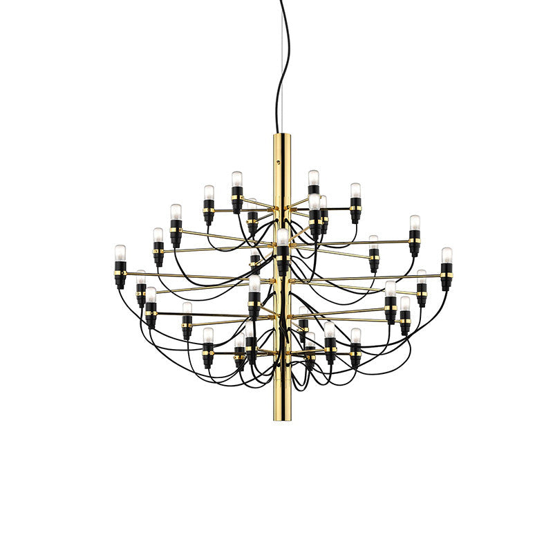 Lampadario Medievale Italiano di Design Elegante
