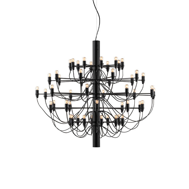 Lampadario Medievale Italiano di Design Elegante