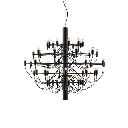 Lampadario Medievale Italiano di Design Elegante