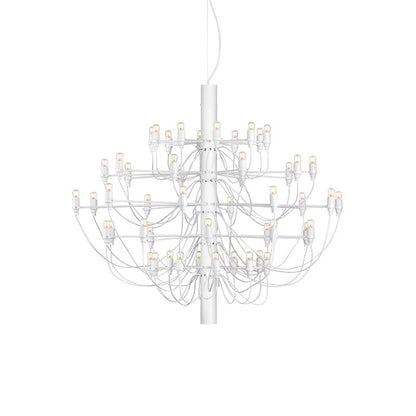 Lampadario Medievale Italiano di Design Elegante