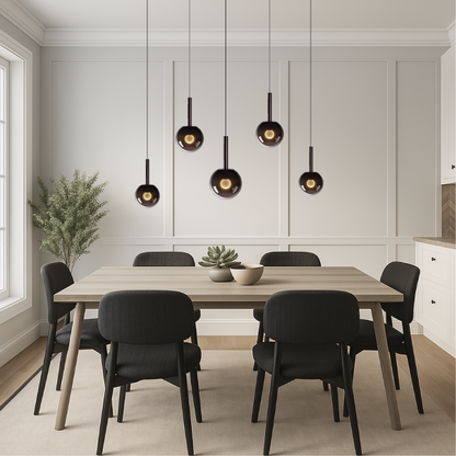 Lampa wisząca z szkła w skandynawskim stylu