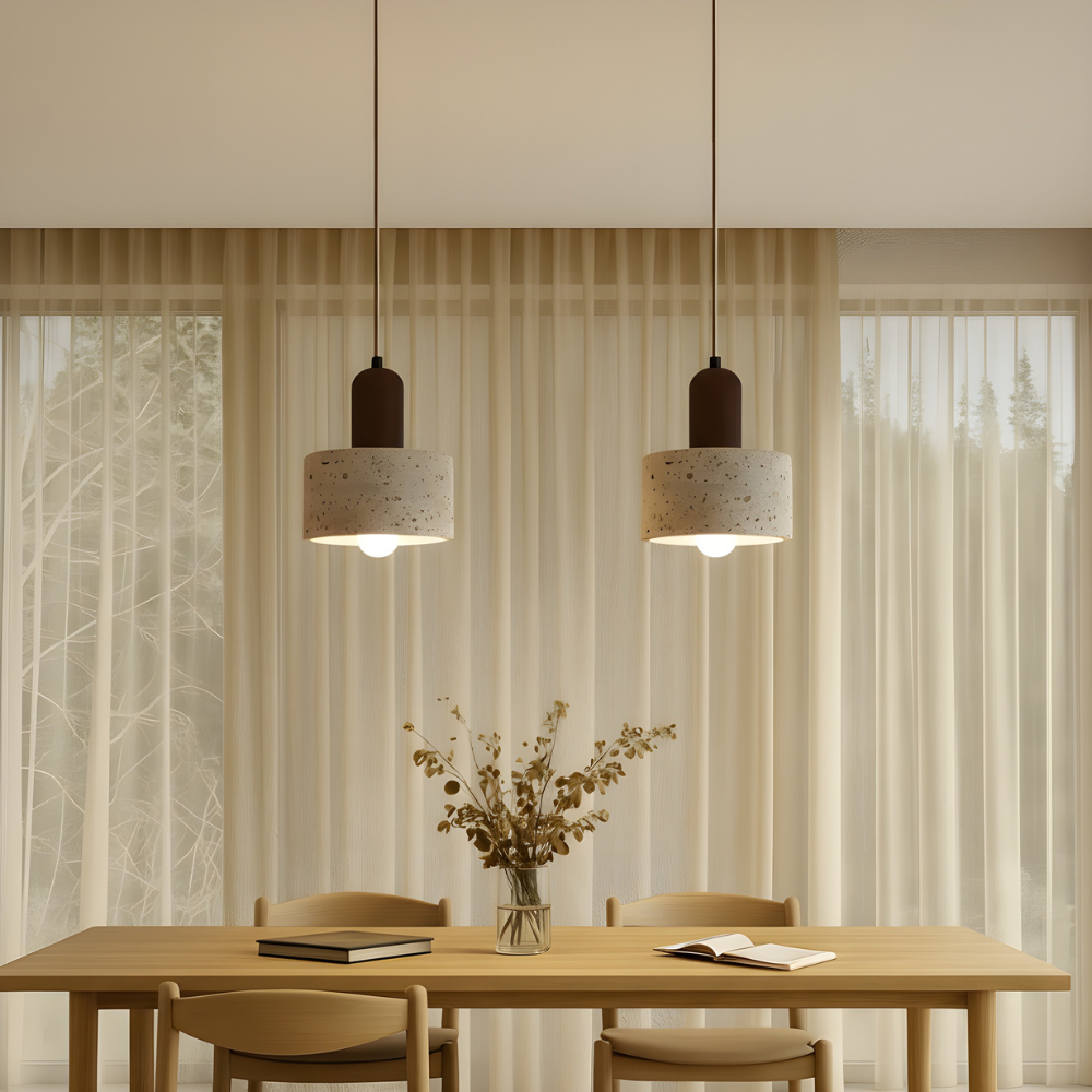 Lustre suspendu en travertin – Éclairage élégant et naturel pour votre espace