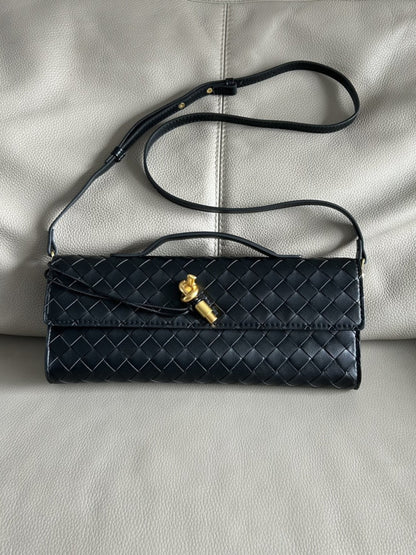Elara - Geweven Clutch Tas