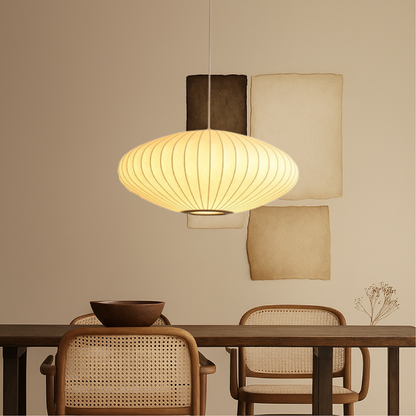 Elegante Lampada a Pendolo in Seta Italiana