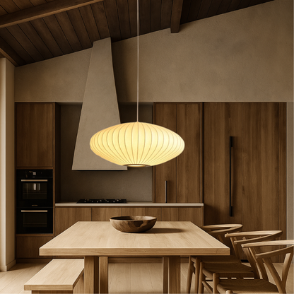 Elegante Lampada a Pendolo in Seta Italiana