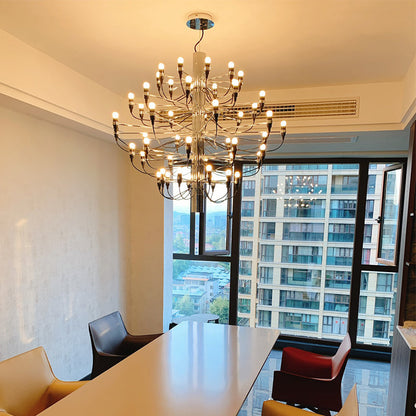 Lampadario Medievale Italiano di Design Elegante