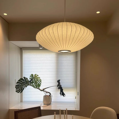 Elegante Lampada a Pendolo in Seta Italiana