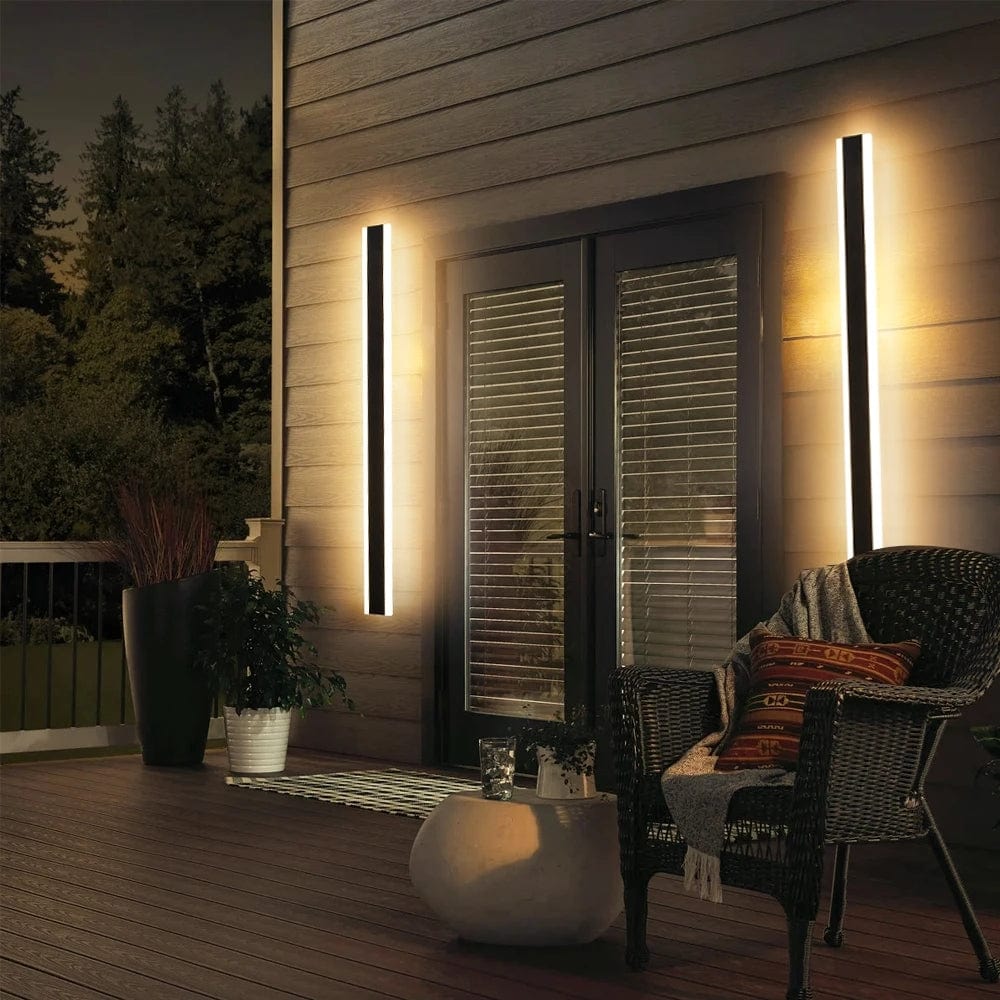 Stripe Lined LED Wall Light