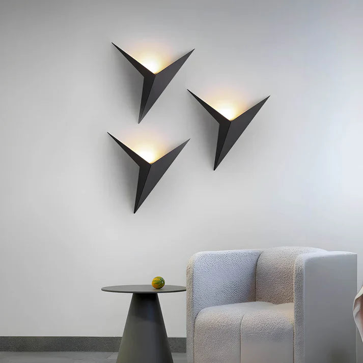 Elegant Bird-Inspired Wall Sconce