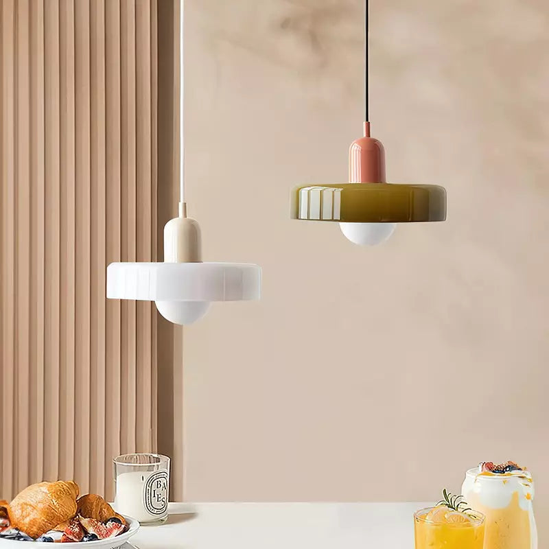 Bauhaus Bunte Glas Pendelleuchte – Modernes Design für stilvolle Beleuchtung