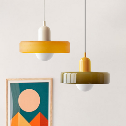 Bauhaus Bunte Glas Pendelleuchte – Modernes Design für stilvolle Beleuchtung