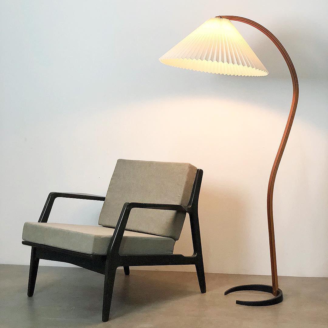 Elegant Caprani Floor Lamp for Cozy and Stylish Home Lighting