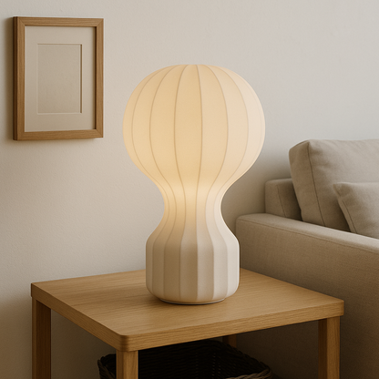Elegante Lampara de Mesa de Seda Wabi Sabi con Toque Minimalista