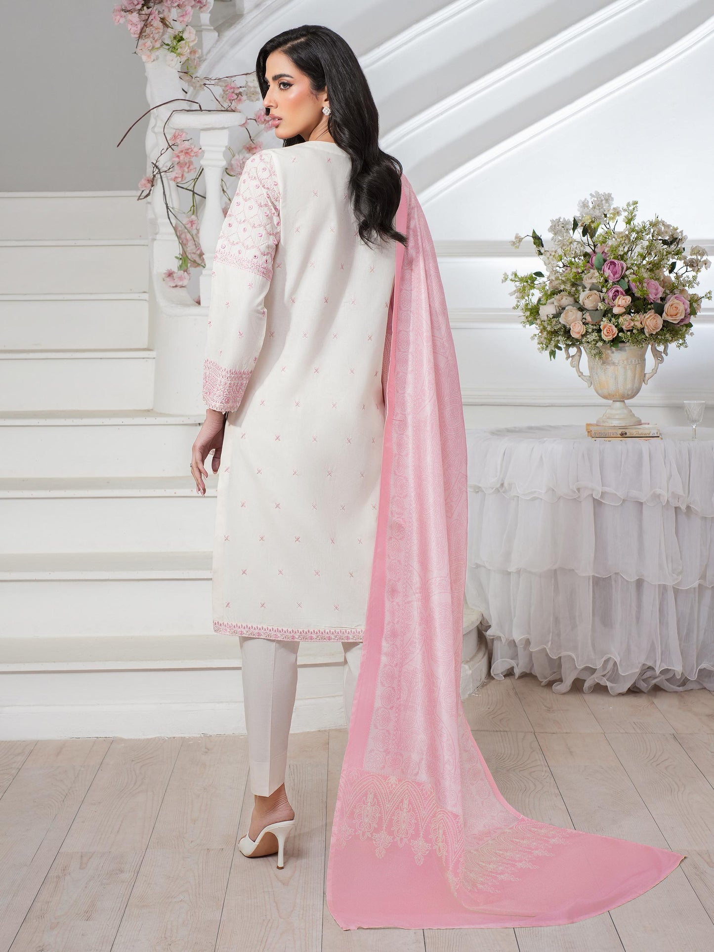 3 Piece Lawn Suit-Embroidered (Unstitched)