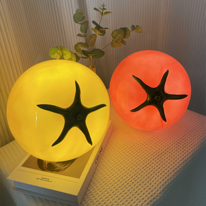 Lámpara de Mesa de Tomate con Diseño Único y Moderno