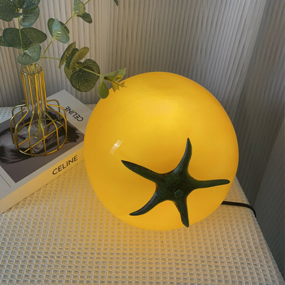 Lámpara de Mesa de Tomate con Diseño Único y Moderno