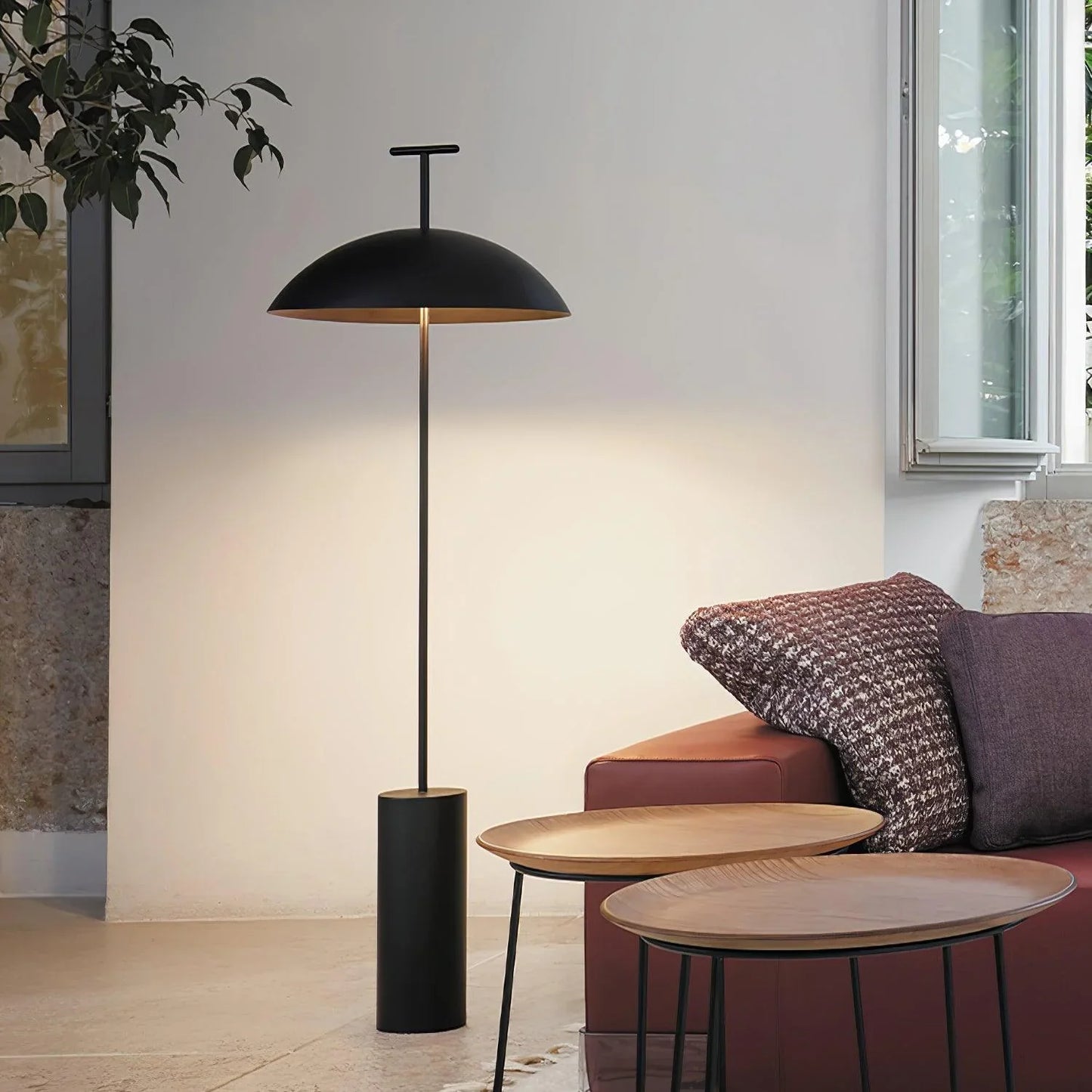 Lampada da terra Monolith elegante e moderna