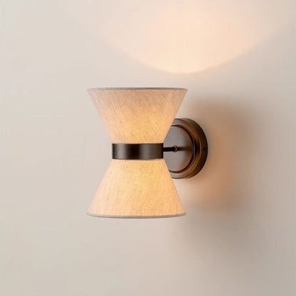 Baumwoll Silk Wandlampe im Wabi Sabi Stil für ein einzigartiges und beruhigendes Ambiente