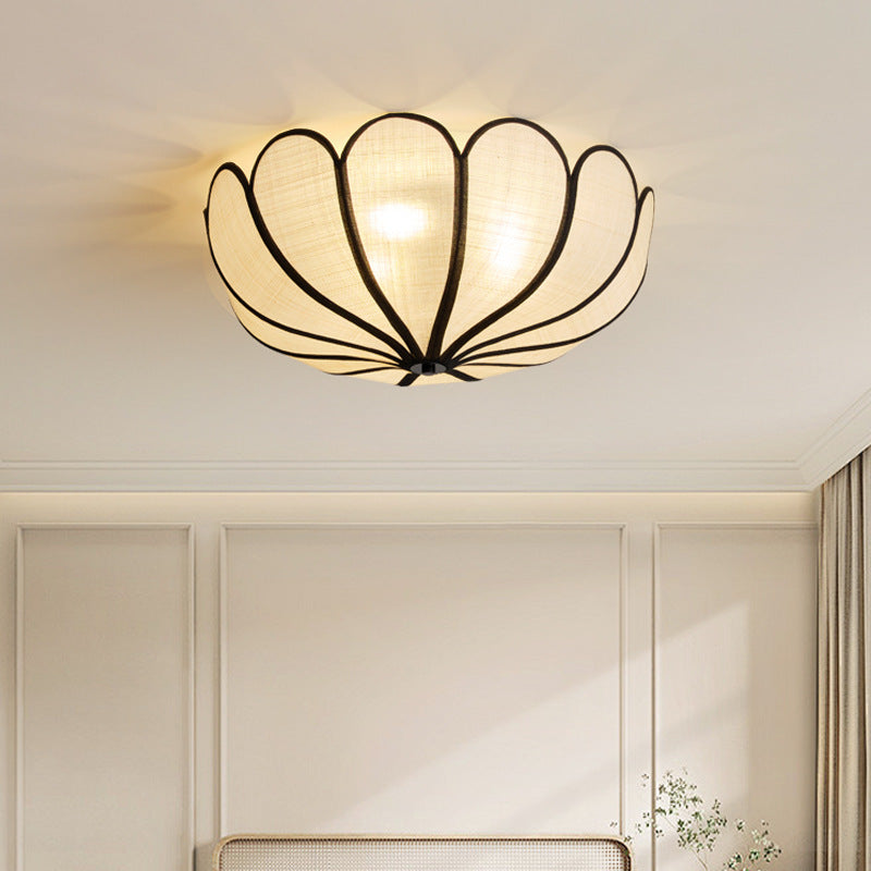 Lustre antique au style français pour un éclairage élégant et sophistiqué