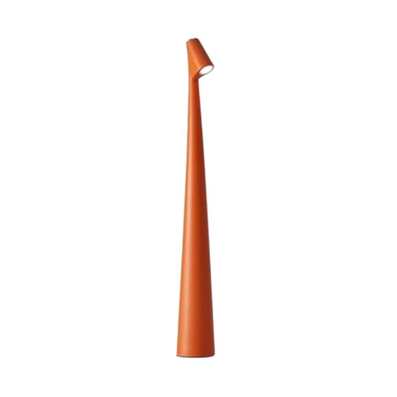 Lampa de masă Lumina cu design modern și eleganță sofisticată