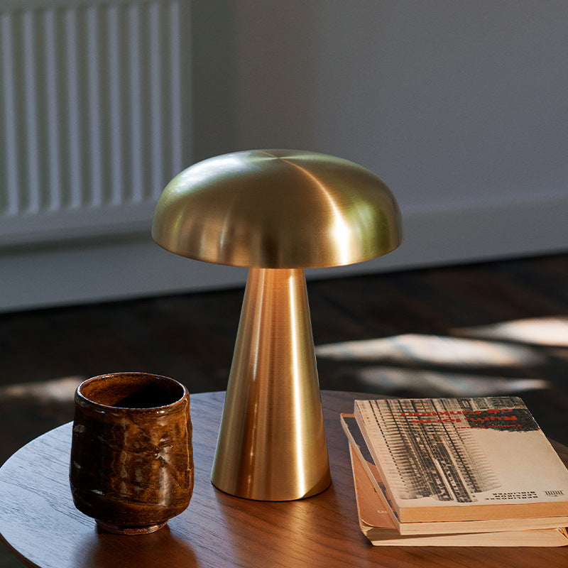 Lámpara de Mesa Nova con Estilo Moderno y Elegante