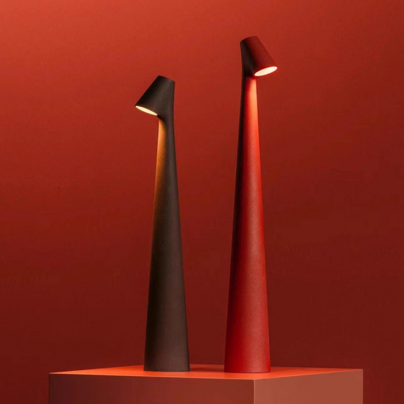 Lampa de masă Lumina cu design modern și eleganță sofisticată