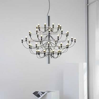 Lampadario Medievale Italiano di Design Elegante