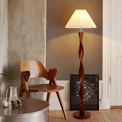 Elegante Japanische Walnuss Stehlampe für stilvolle Beleuchtung