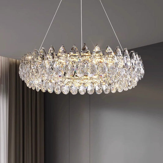 Plataforma de cristal con aro de araña elegante