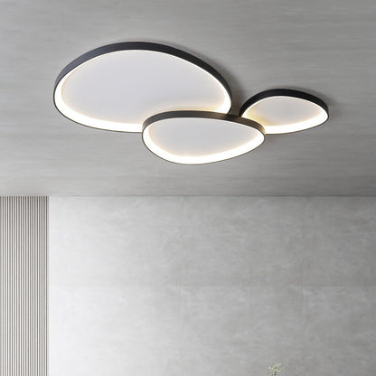 Lustre moderne en forme d'armure pour un éclairage élégant et sophistiqué