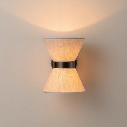 Baumwoll Silk Wandlampe im Wabi Sabi Stil für ein einzigartiges und beruhigendes Ambiente