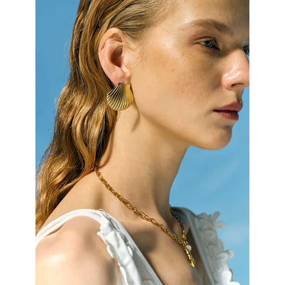 Hazel - Schelp Studs