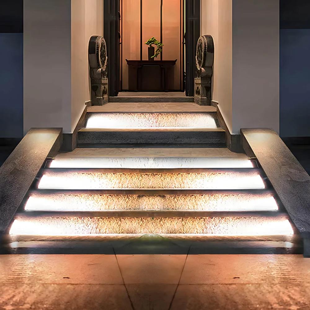 Luci Solari per Scale da Esterno - Illuminazione Efficienza e Sicurezza Notturna