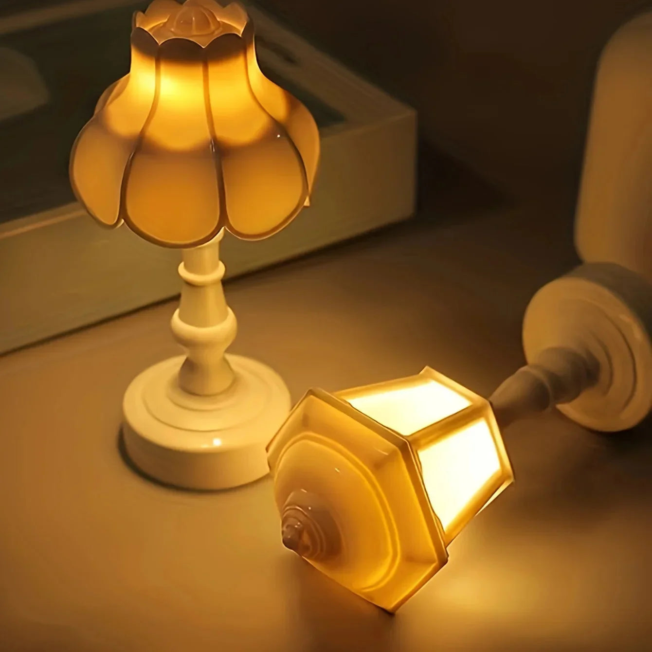 Luxyecs Table Lamp