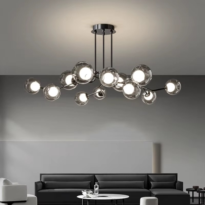 Lustre Scandinavian en verre au design épuré pour un éclairage élégant