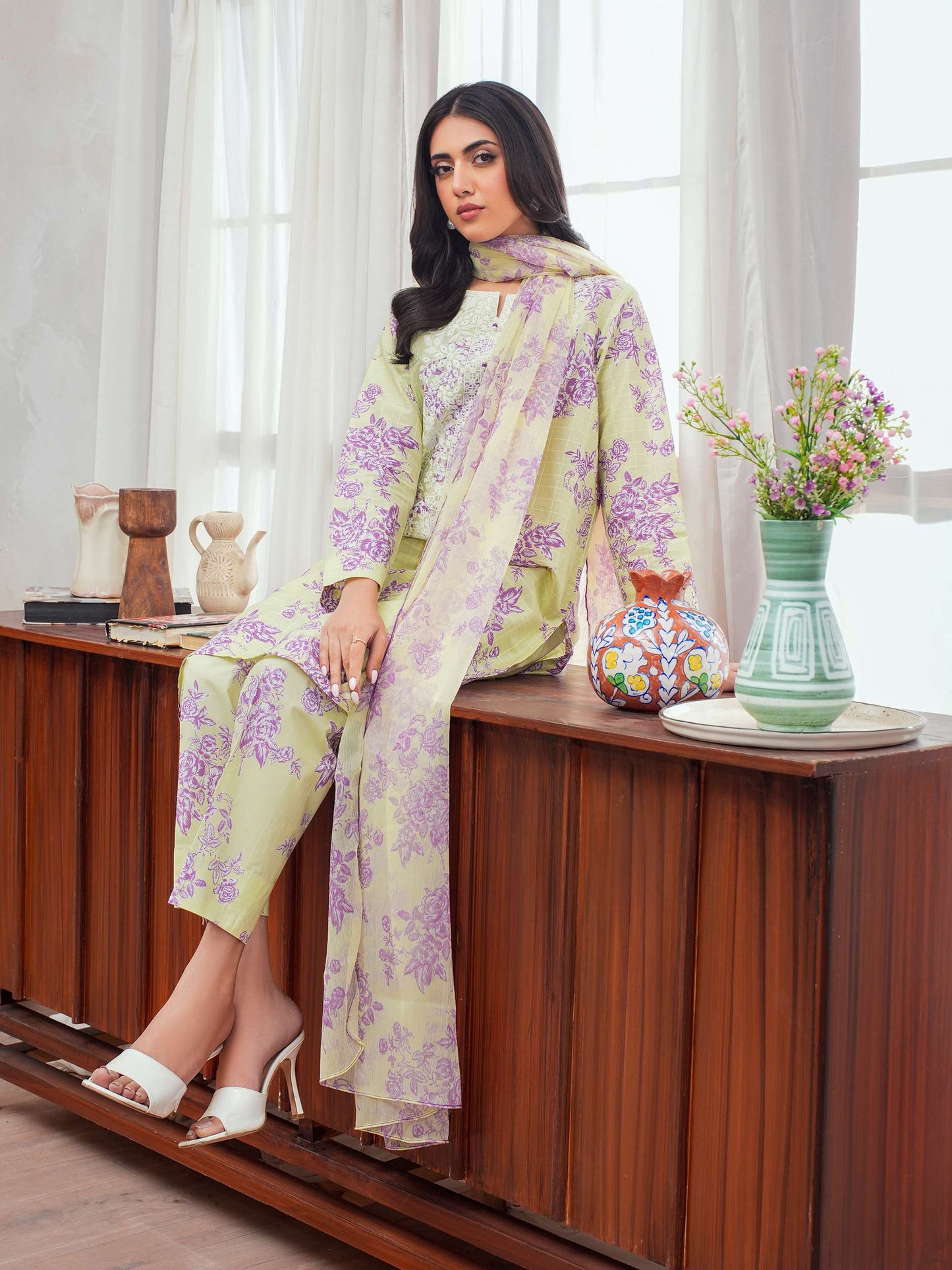 3 Piece Lawn Suit-Embroidered (Unstitched)