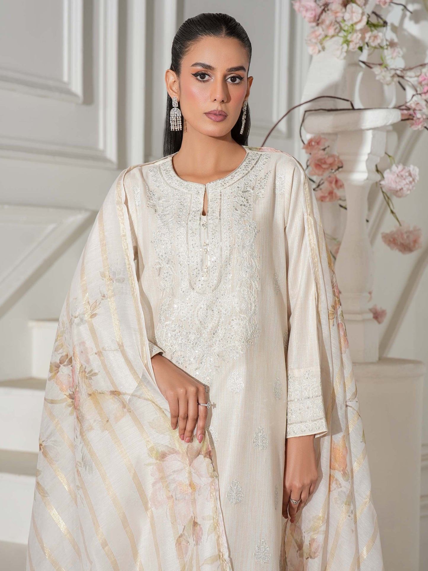 3 Piece Lawn Suit-Embroidered (Unstitched)