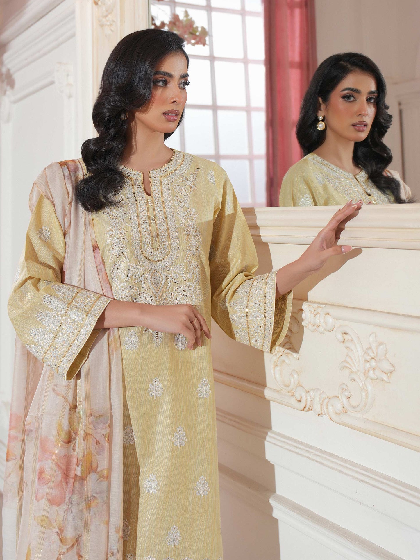 3 Piece Lawn Suit-Embroidered (Unstitched)