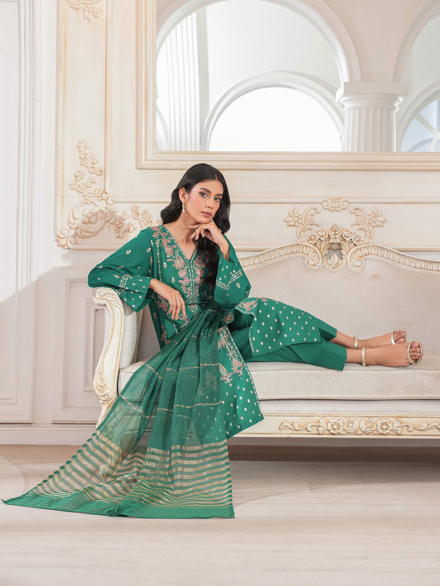 3 Piece Lawn Suit-Embroidered (Unstitched)