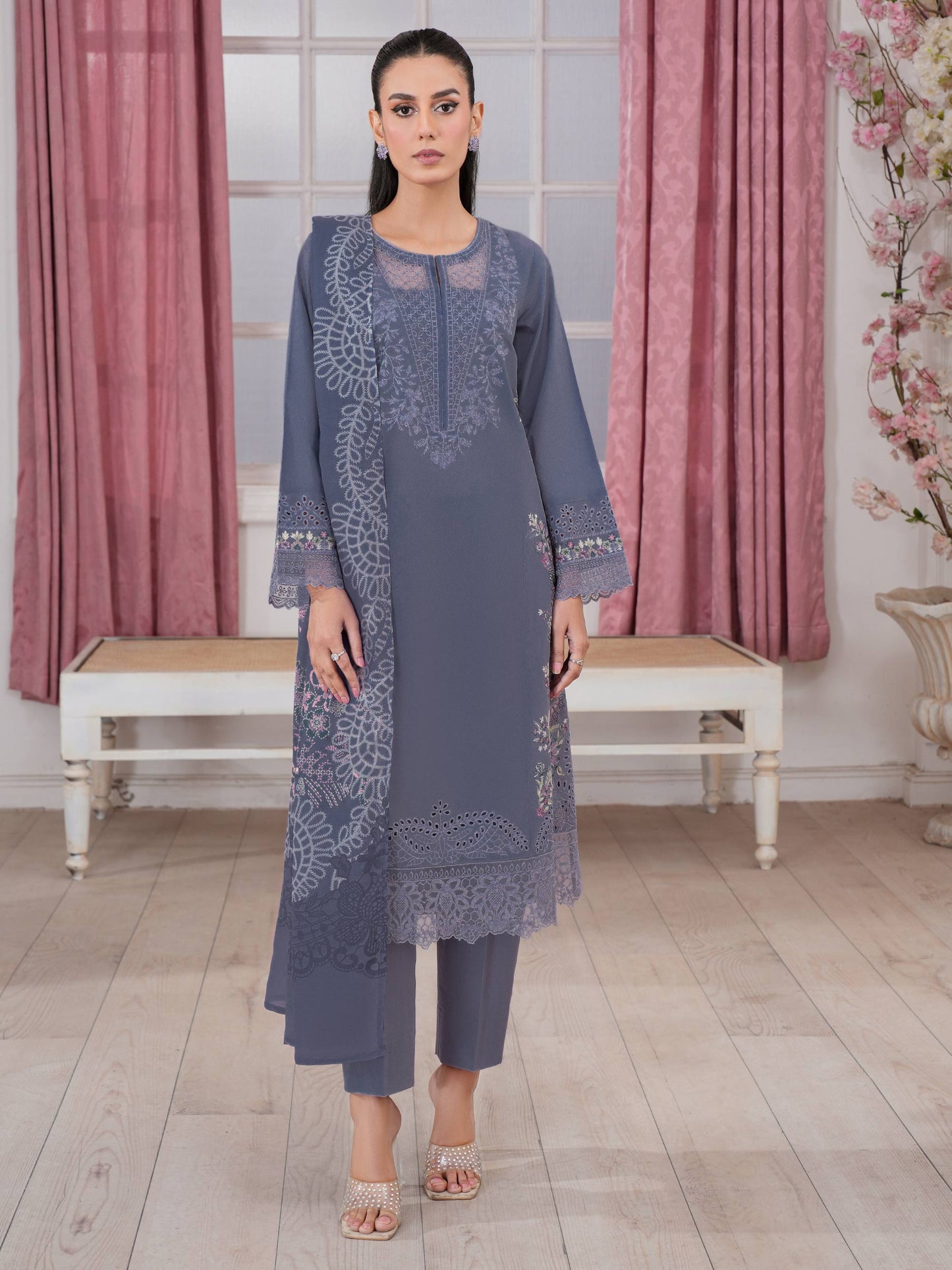 3 Piece Lawn Suit-Embroidered (Unstitched)