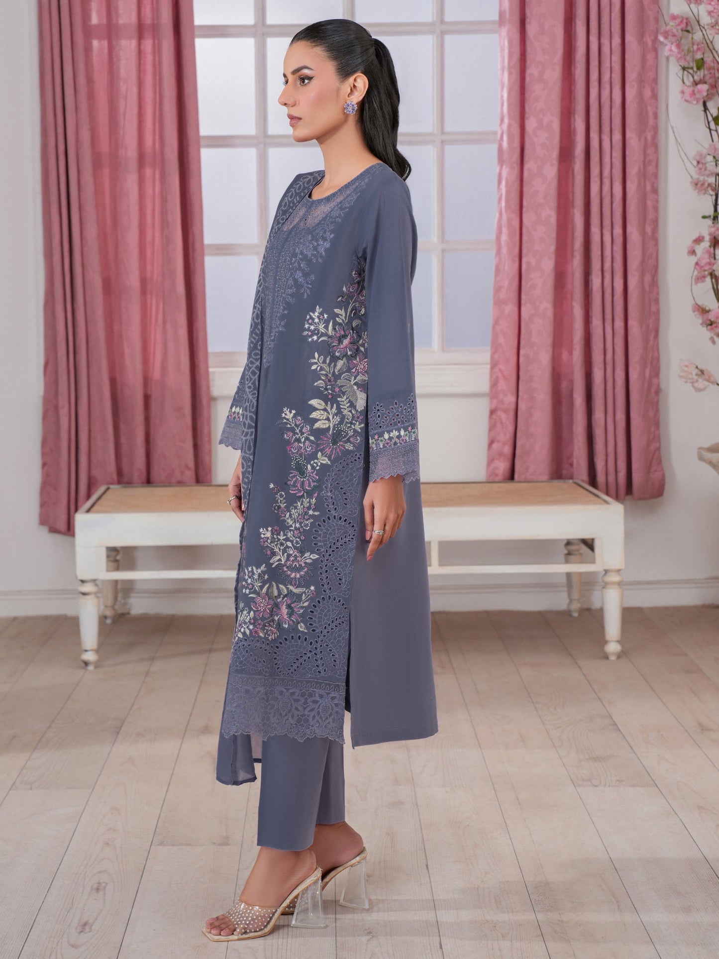3 Piece Lawn Suit-Embroidered (Unstitched)