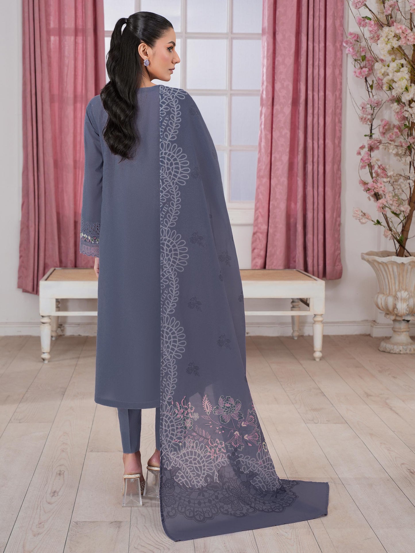 3 Piece Lawn Suit-Embroidered (Unstitched)
