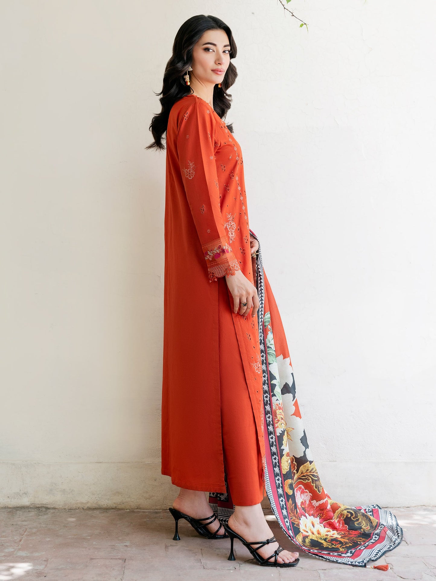 3 Piece Lawn Suit-Embroidered (Unstitched)