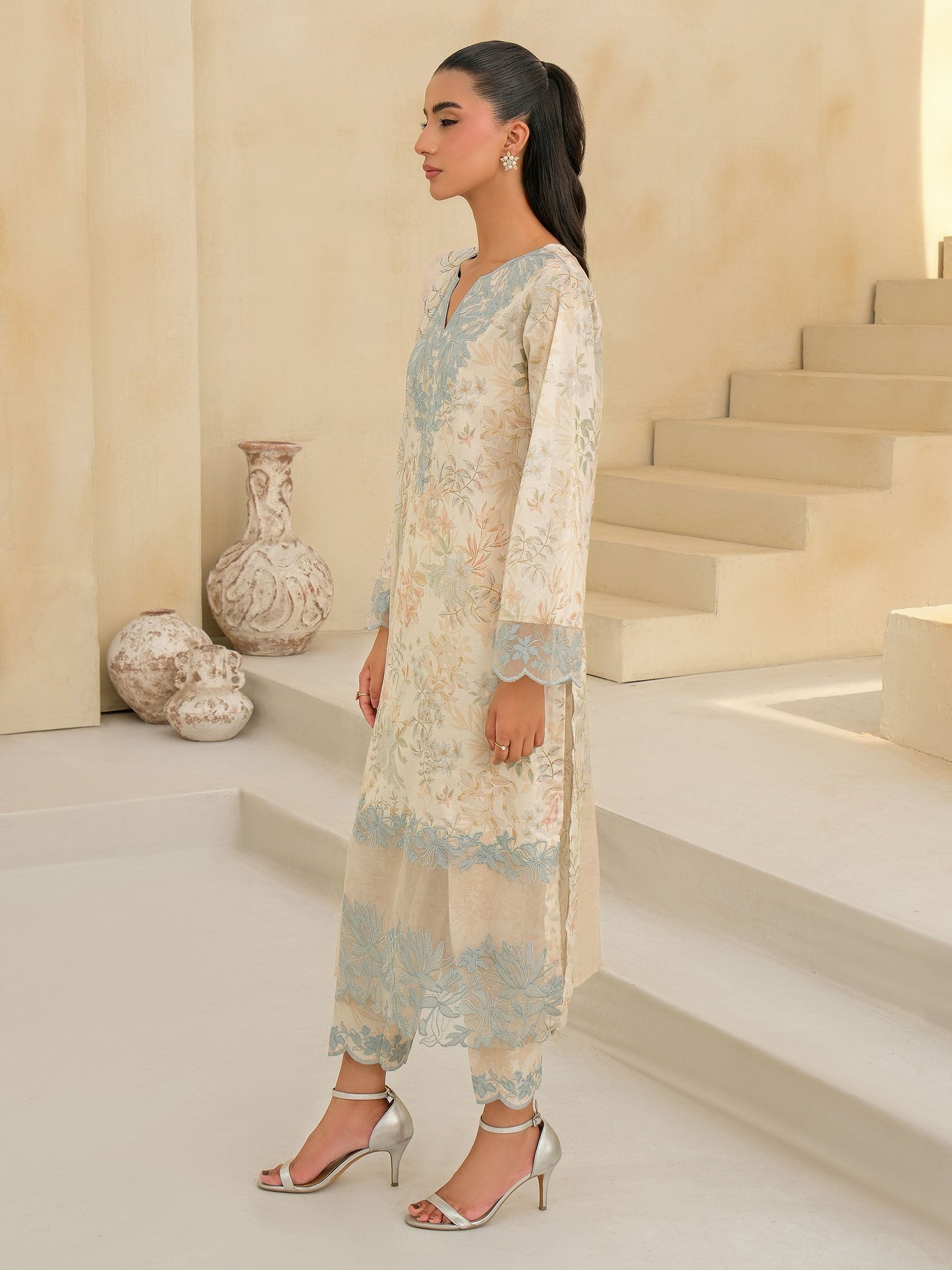 3 Piece Lawn Suit-Embroidered (Unstitched)