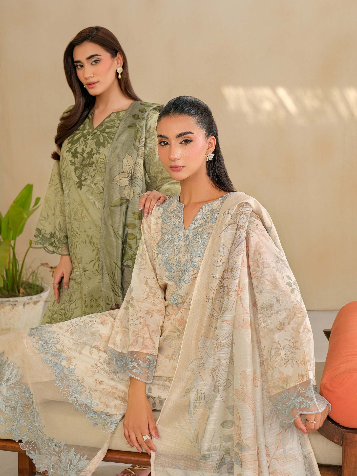 3 Piece Lawn Suit-Embroidered (Unstitched)