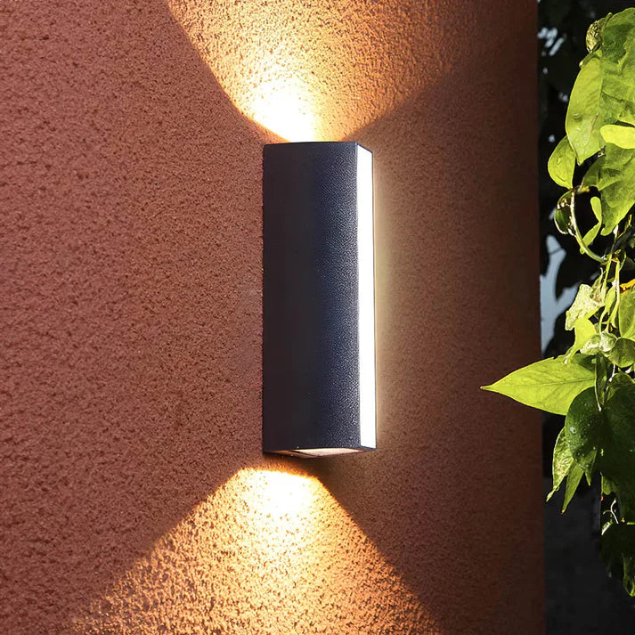 Lampe Murale Extérieure à Deux Voies pour un Éclairage Polyvalent