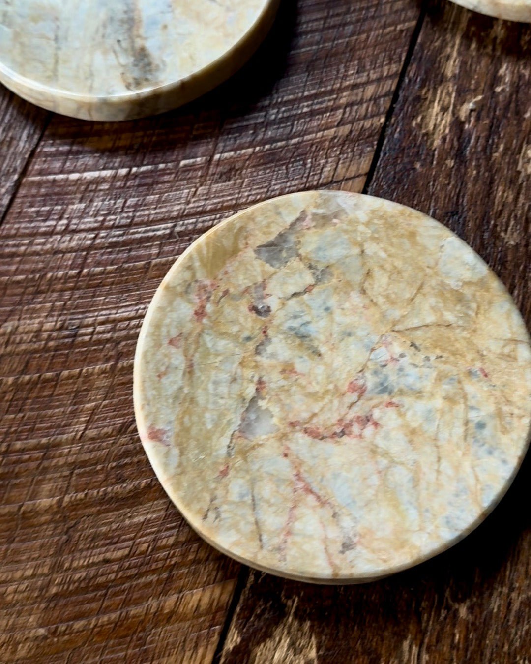 Agot Marble Soap Dish